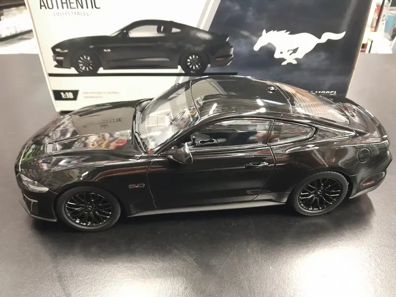 1/18 Black Mustang Fastback Gt- Shadow Black 1