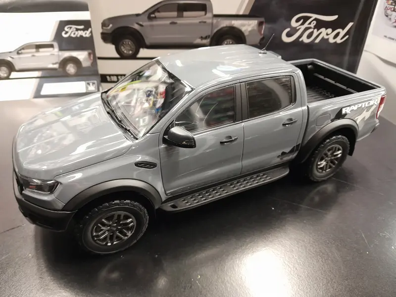1/18 Ford Ranger Raptor Conquer Grey 1