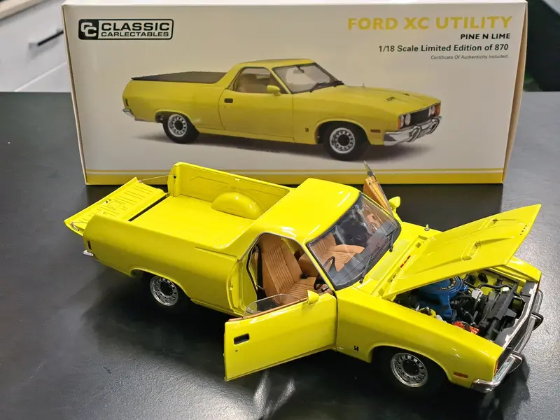 1/18 Ford Xc Utility Pine N Lime 1