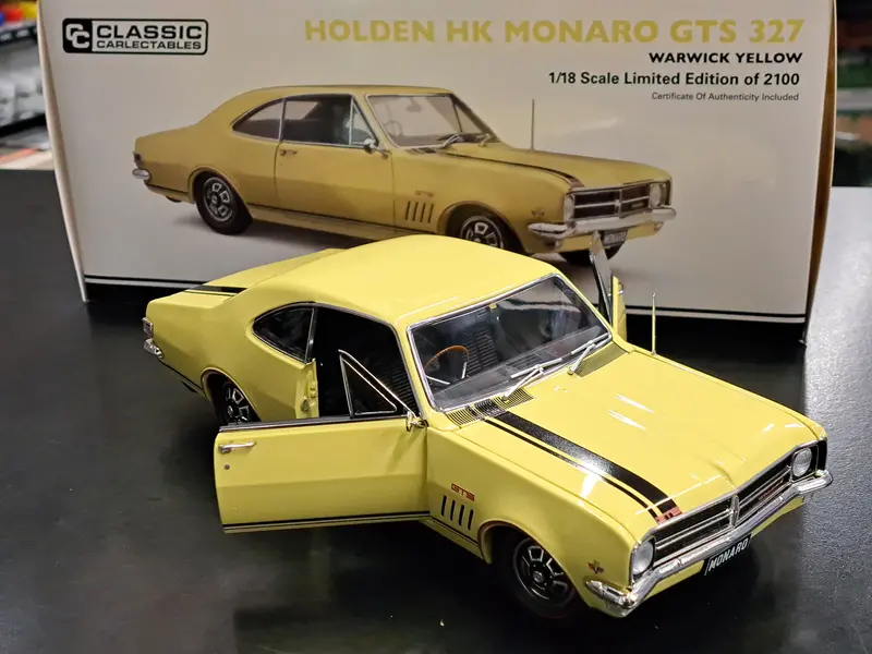 1/18 Hk Holden Monaro Warwick Yellow Cc 1