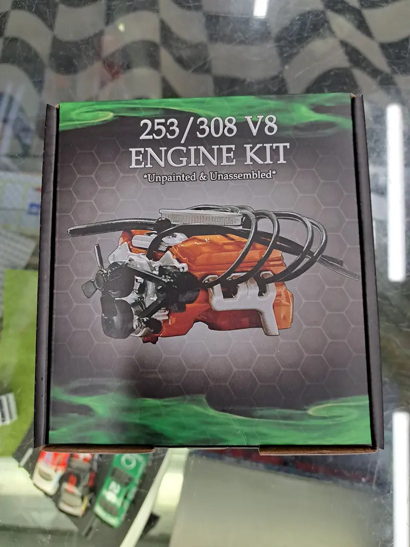 1/24 253/308 V8 Engine Kit 1