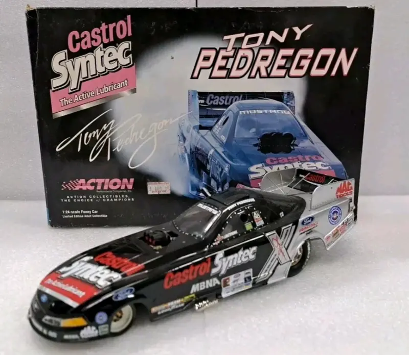 1/24 Tony Pedregon Castrol Syntec 2001 Mustang Funny Car 1