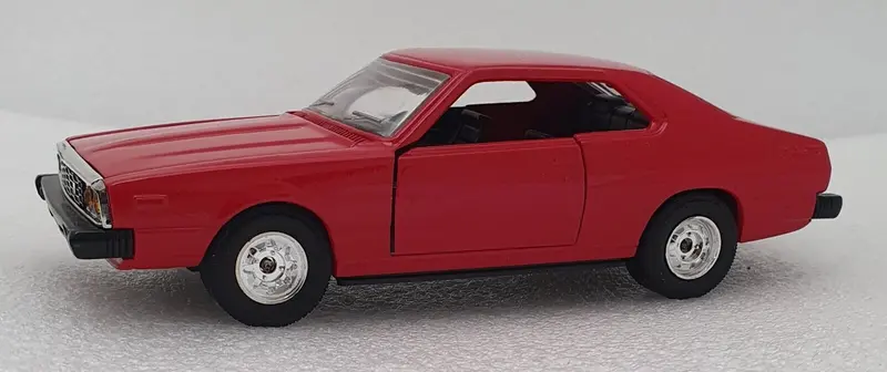 1/28 Eidai Grip Nissan Skyline 2000 Gt-E-S 1