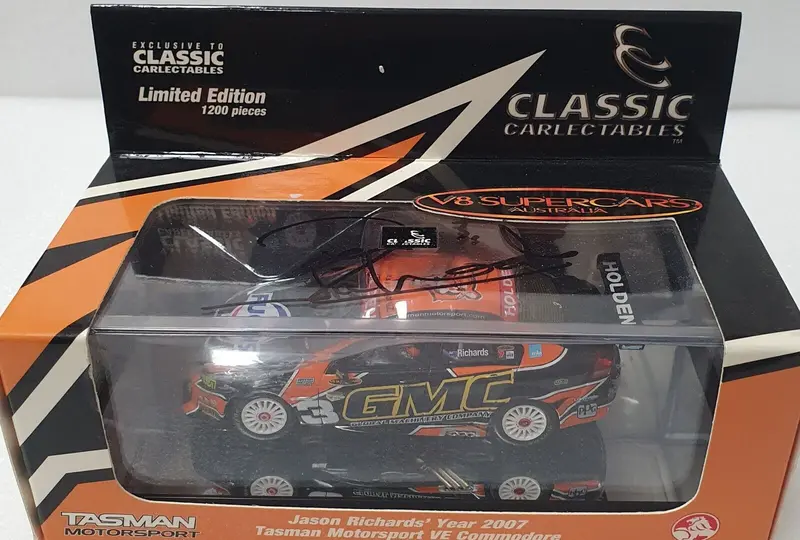 1/43 Classic Carlectables Jason Richards Commodore (Signed) 1