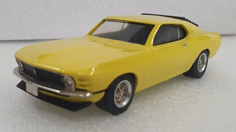 1/43 Dinkum Classics 1969 Boss Mustang Yellow 2