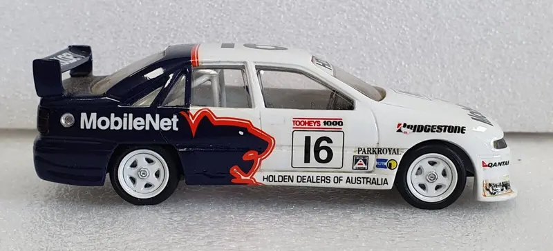 1/43 Dinkum Classics Mobile Net Vp 1993 Bathurst 1