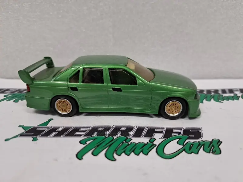 1/43 Dinkum Eb Green 2
