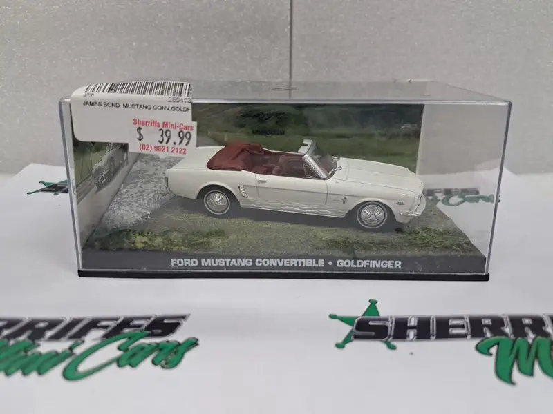 1/43 Ford Mustang Convertible Goldfinger James Bond  Eaglemoss 1