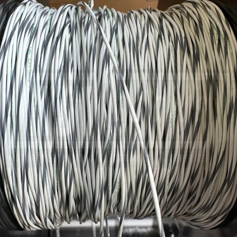 24 Awg White/Gray Striped Tefzel Wire M22759/32-24-98 (Cut Length) 1
