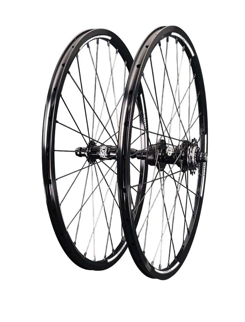 Crupi 20 X 1.50 28H Centerlock Wheelset 1