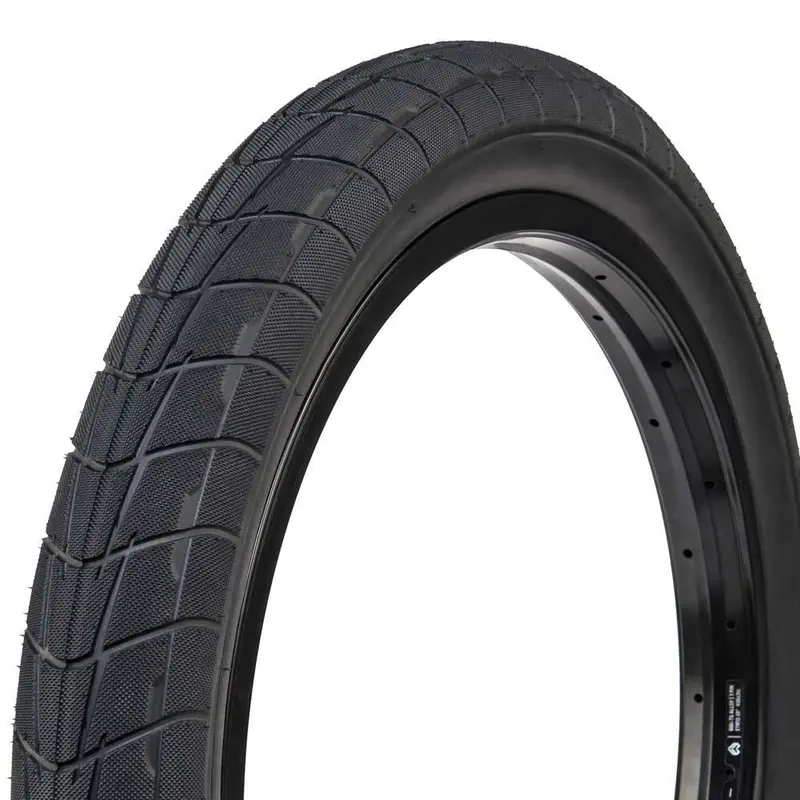 Eclat Predator Tyre 1