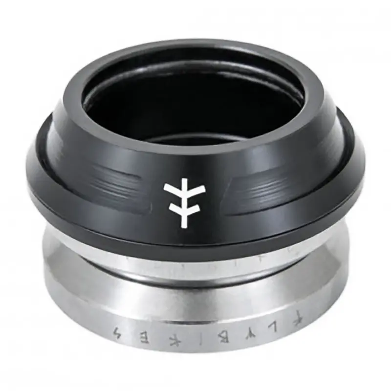 Fly Volcano 7 Headset 1
