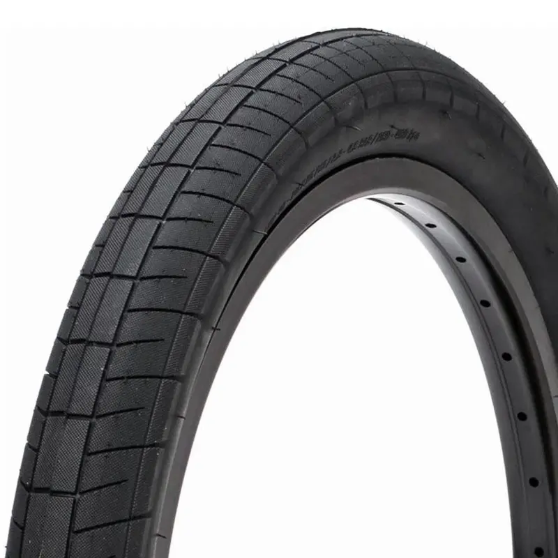 Saltplus Sting Tyre 1