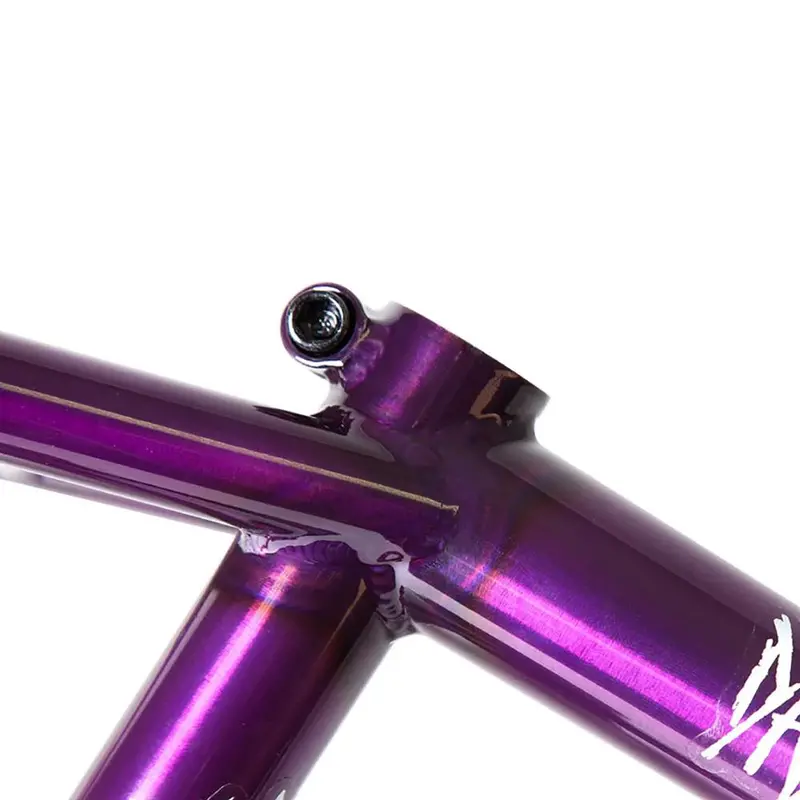 S&M Dagger Frame 11