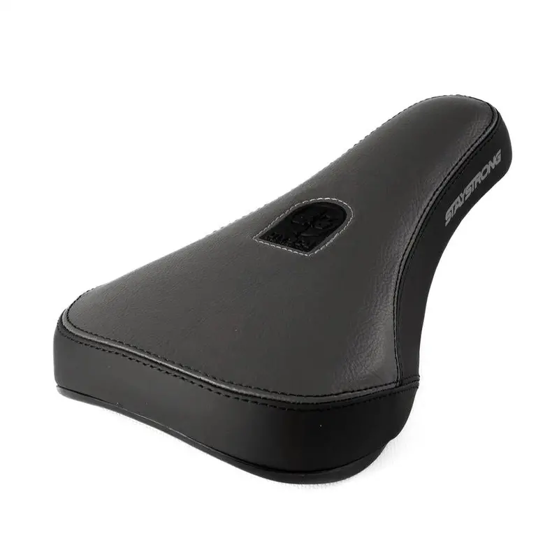 Stay Strong Combo Mid Pivotal Race Seat 1