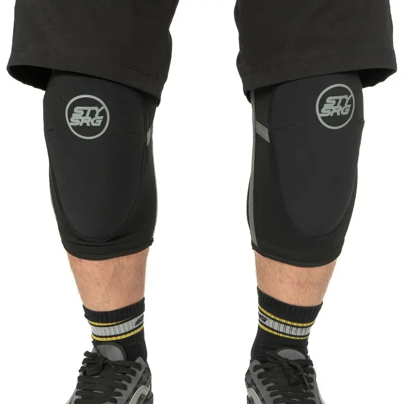Stay Strong Conflict Knee Guard 1