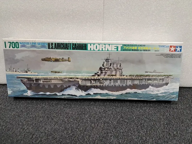 Tamiya 77510 1/700 Scale Model Kit Wwii Us Navy Uss Aircraft Carrier Hornet Cv-8 1
